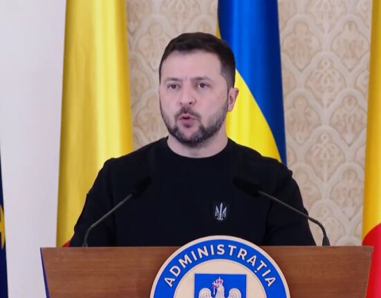 Zelenski ține cu „dinții” de teritoriul Ucrainei în negocieri: subiectul care divizează cele trei părți