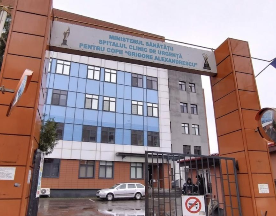 Baschet în Spitale, eveniment sportiv de Crăciun, pentru copiii internați