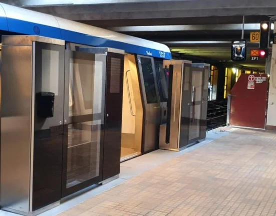 ALERTĂ O femeie pe șinele de metrou, la stația Crângași: A fost lovită în plin