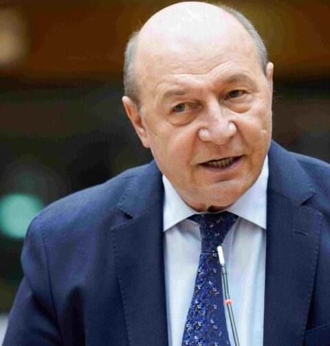 Băsescu, anunț bombă: Fără măsuri dure, o să vindem Porțile de Fier, Portul Constanța, Portul Midia, Aeroportul Otopeni