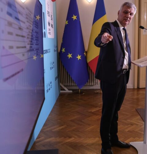 Moțiunea împotriva Dianei Buzoianu a trecut. Daniel Zamfir: Mărturisesc că am greșit în privința doamnei ministru