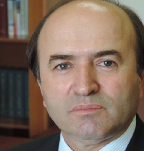 Tudorel Toader rupe tăcerea despre Legile justiției și anunță o carte de memorii: presiuni din prima zi, Dragnea insista, manevre în Comisia Iordache