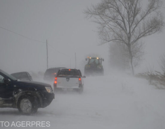 Avertisment pentru șoferi din cauza codului portocaliu de viscol puternic
