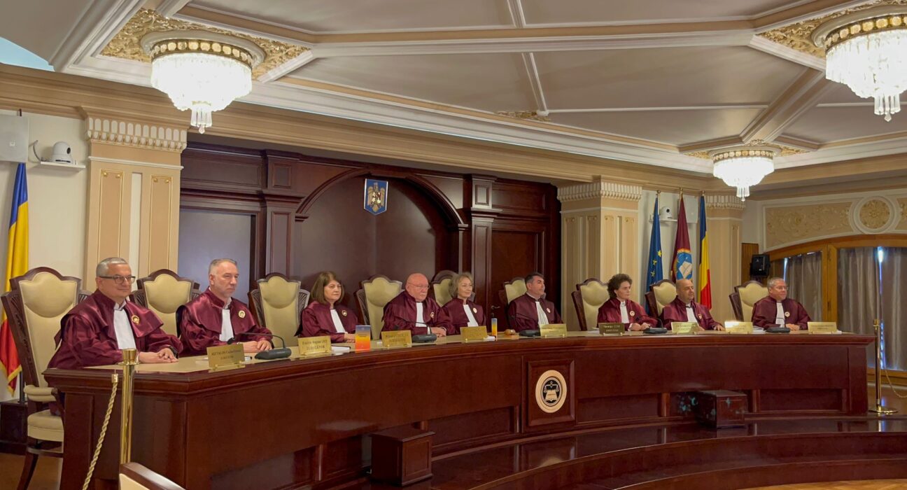 Mâine, zi importantă la CCR, după protestele pe tema justiției. Este așteptată decizia privind pensiile speciale ale magistraților