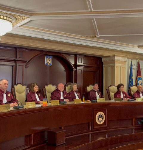 Mâine, zi importantă la CCR, după protestele pe tema justiției. Este așteptată decizia privind pensiile speciale ale magistraților