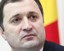 Un fost premier al Republicii Moldova a fost dat în urmărire internațională
