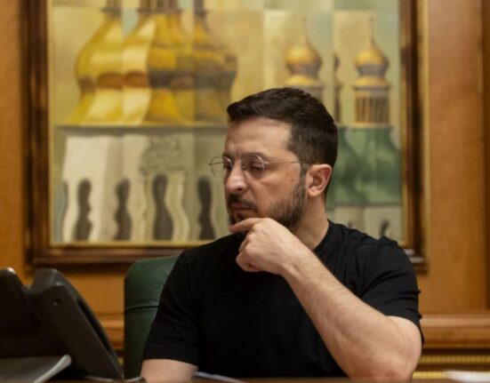 Pace în Ucraina: Volodimir Zelenski discută cu președintele Donald Trump și liderii UE