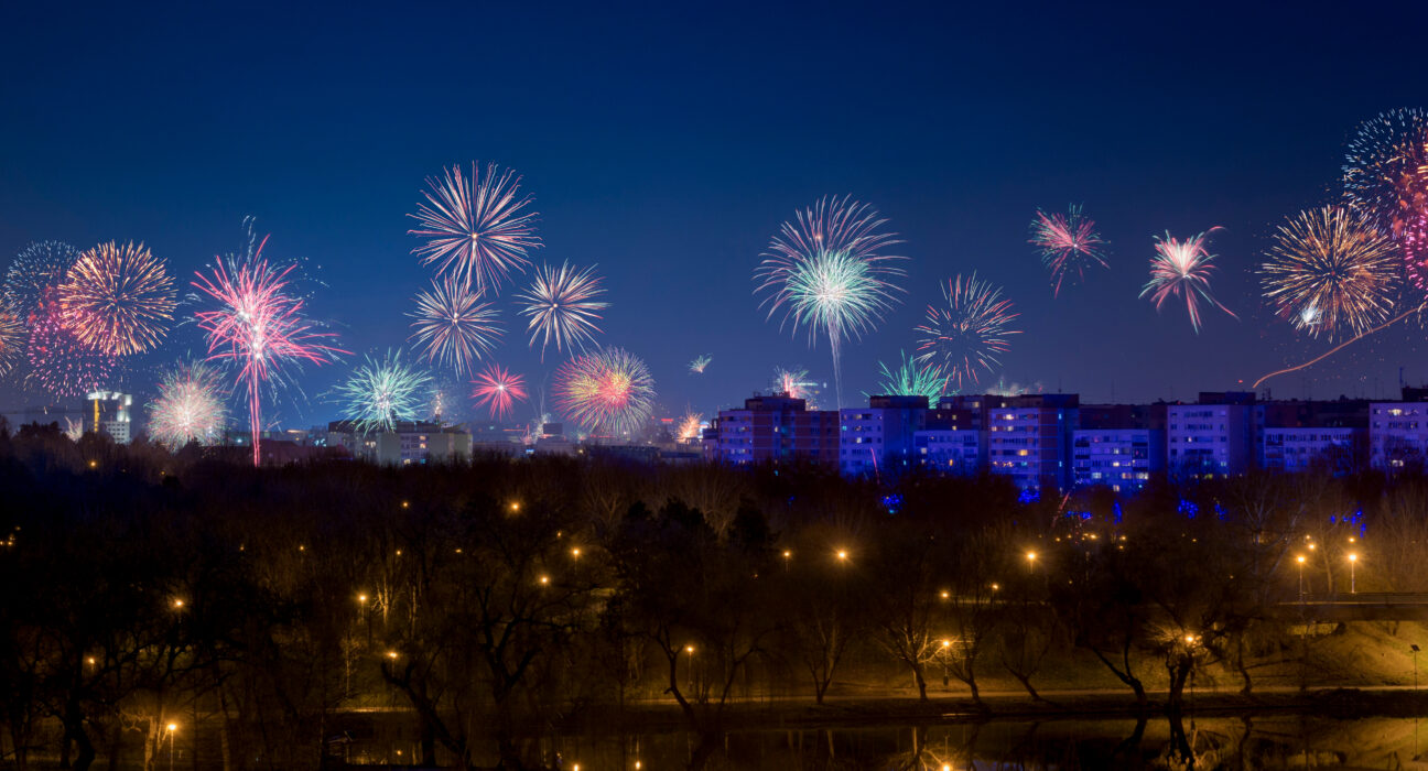 Cum va fi vremea de Revelion 2026. Val de aer polar în România. Unde va ninge în noaptea dintre ani