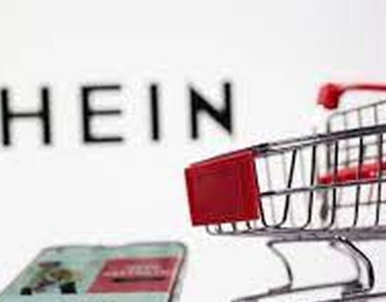 Taxa de 25 lei pentru coletele extracomunitare stârnește confuzie. Românii cred că vor plăti mai mult pentru comenzile de pe Shein și Temu