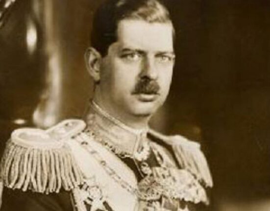 31 decembrie: Un secol de când Consiliul de Coroană a ratificat renunțarea prințului Carol la succesiunea tronului în favoarea fiului său, Mihai