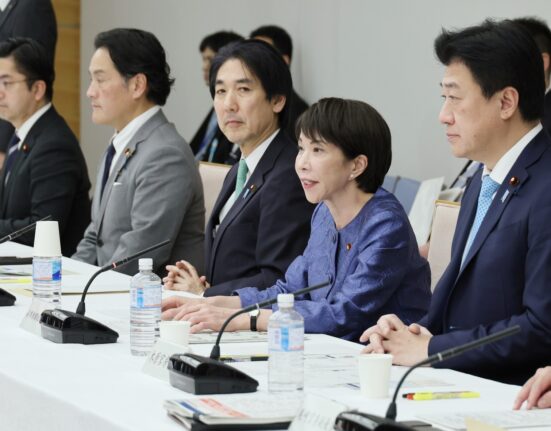 Numărul tot mai mare de femei a creat o problemă neobișnuită în parlamentul Japoniei