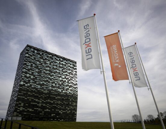 China cere Olandei să își corecteze „greșelile” după ce a preluat controlul asupra producătorului de cipuri Nexperia și o face responsabilă de criza din Europa