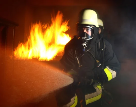 Un incendiu a distrus o biserică istorică din Amsterdam