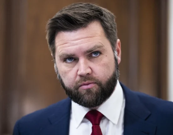 J.D Vance face dezvăluiri după capturarea lui Maduro: Trump i-a oferit mai multe opțiuni