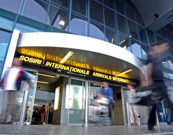 Statul a aprobat „renaționalizarea” Companiei Naționale Aeroporturi București