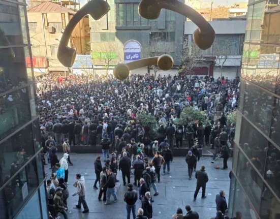 Autorităţile din Iran fac apel la un marş naţional în opoziţie cu protestele anti-regim