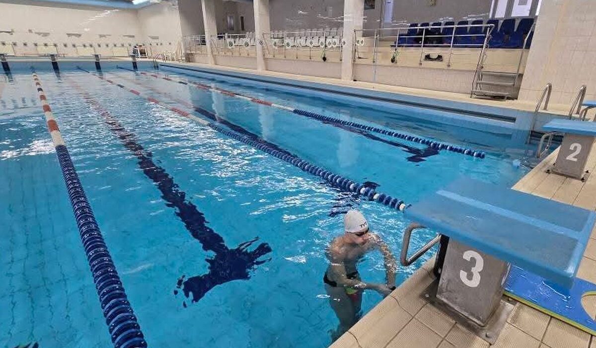Din nou în apă! După 8 luni de lecții teoretice, bazinul de înot de la Palatul Copiilor din Constanța a fost redeschis. Există însă o problemă