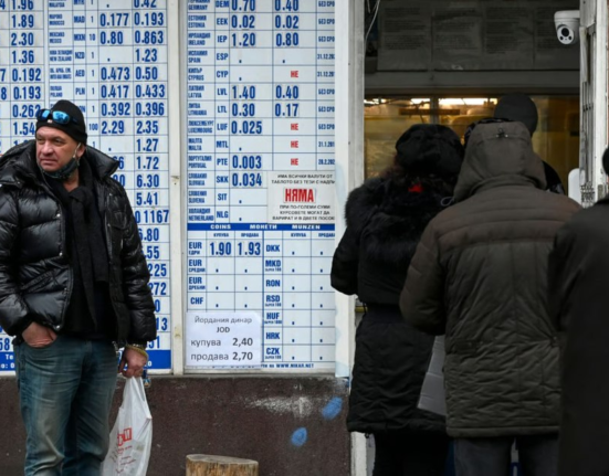 Cum s-a simțit în Bulgaria șocul adoptării Euro. Jurnalist bulgar: Cumpăr cam aceleași produse cu aceleași sume