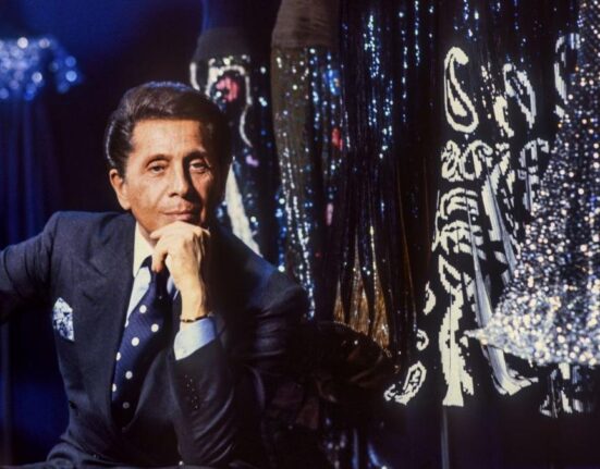 Legendarul Valentino a murit la 93 de ani. Dispare ultimul mare geniu al haute couture-ului italian