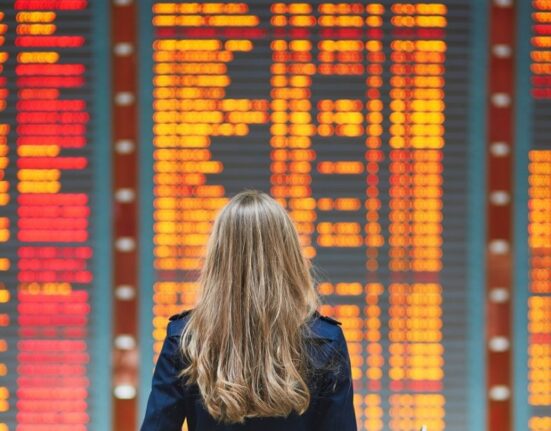 Scut european deasupra norilor