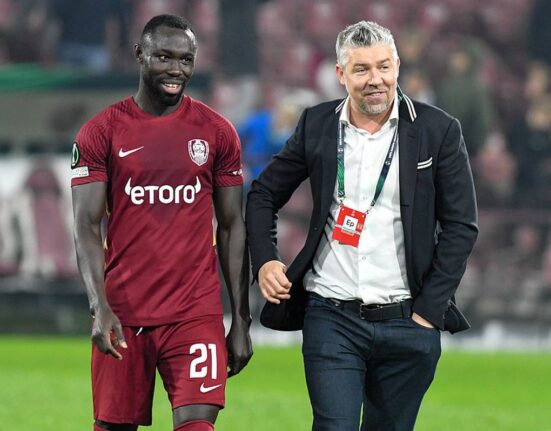 Nana Boateng, prezentat la Petrolul Ploiești! Urmează atacantul