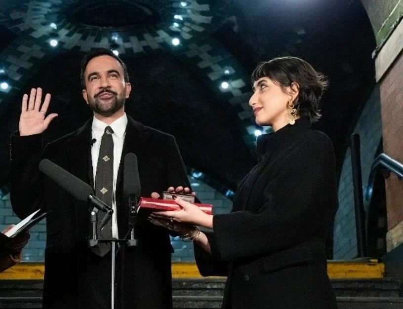 Primarul New Yorkului a depus jurământul cu mana pe Coran/FOTO:X