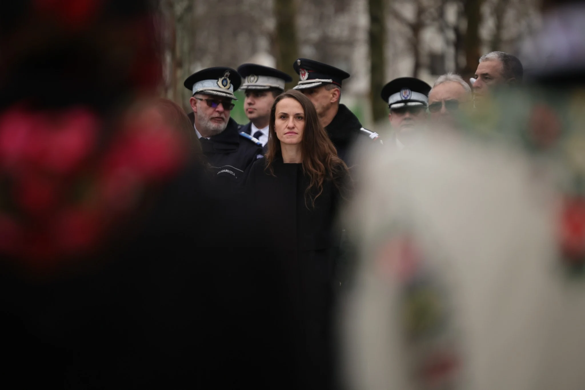 Oana Țoiu, la monumentul domnitorului Alexandru Ioan Cuza FOTO: Facebook/ Oana Țoiu