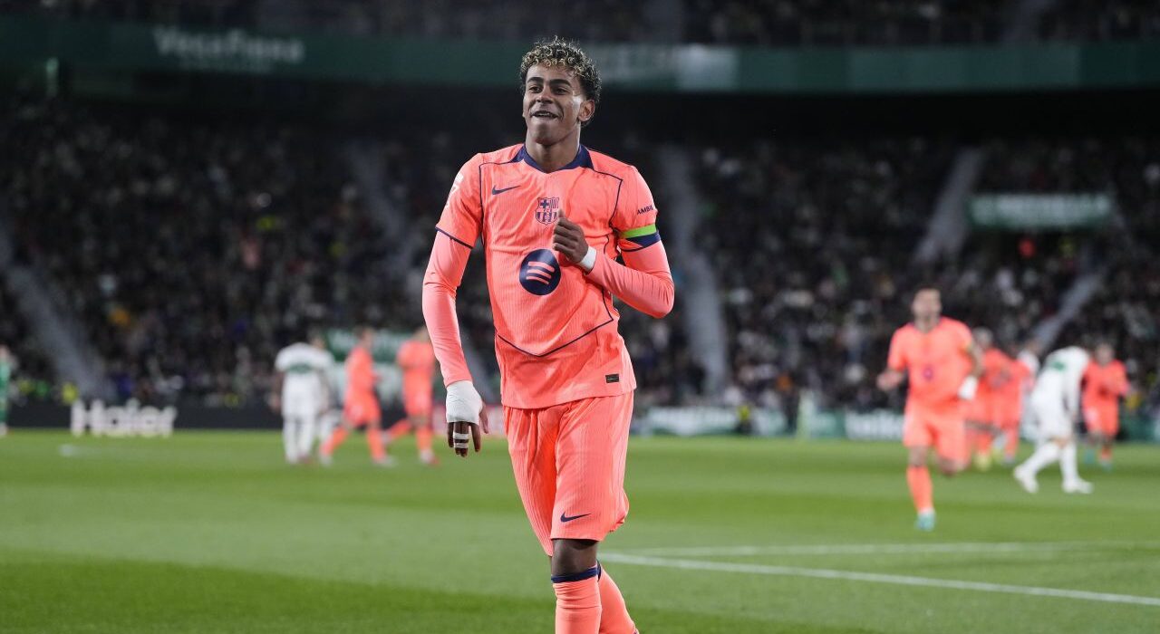 Barcelona s-a distrat cu Elche și va rămâne lider în La Liga! Lamine Yamal a făcut show din nou