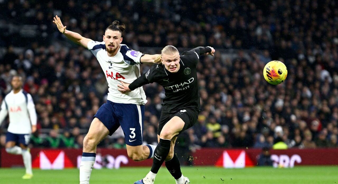 „Asta spune totul!” Ce a zis Thomas Frank despre Radu Drăgușin și indiciu despre viitorul românului la Tottenham