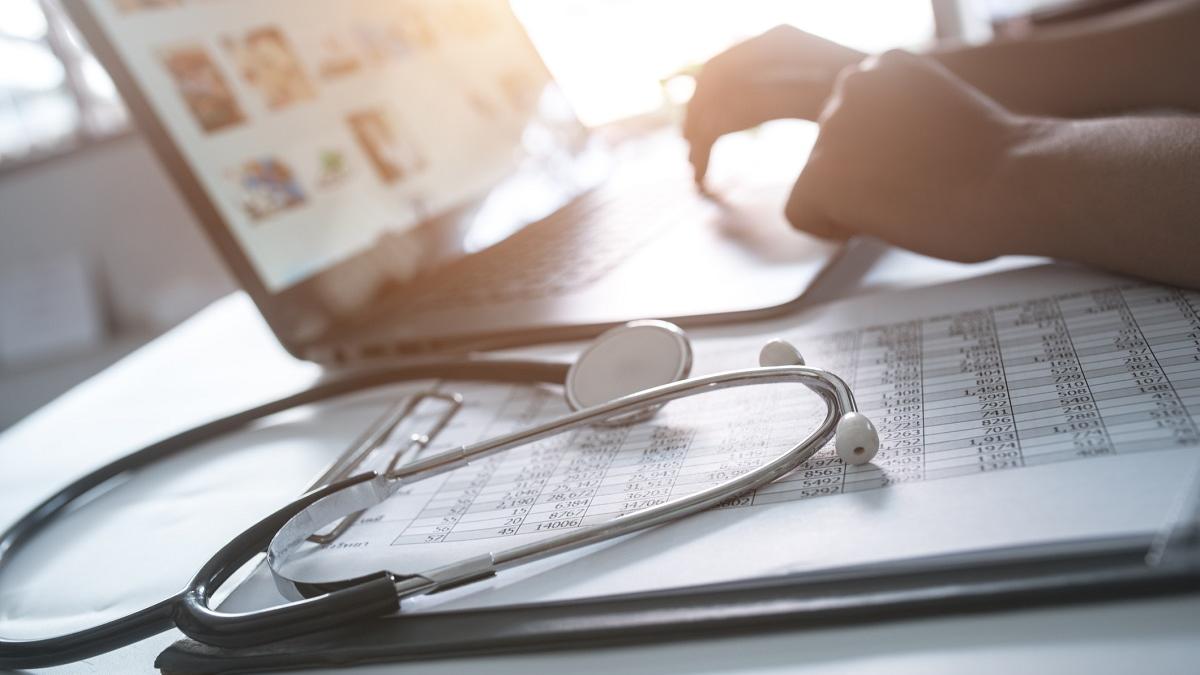Se schimbă codurile de boală pentru concediile medicale. Pacienții oncologici, primii vizați