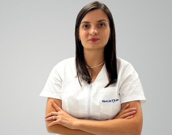 Ce este psoriazisul și ce complicații poate genera. Dr. Doina Ioniță, MedLife Pitești, explică de ce este important să fie depistat rapid