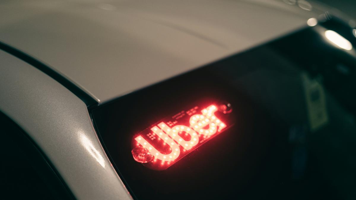Într-un singur control, în Constanța, au fost găsiți 716 șoferi care făceau ride-sharing fără forme legale