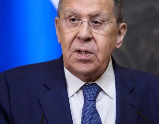 Lavrov reproșează SUA că au schimbat cursul privind propunerea de pace din Alaska și au impus noi sancțiuni Rusiei