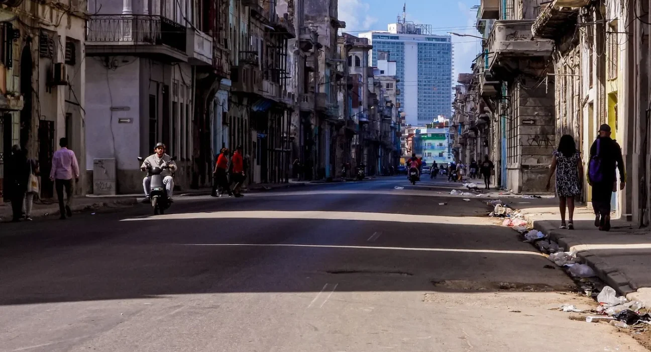 Situația din Cuba este disperată: Sancțiunile lui Donald Trump au adus o penurie cum rar s-a văzut