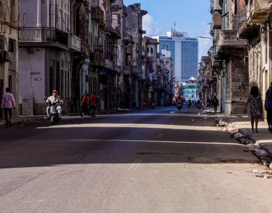 Situația din Cuba este disperată: Sancțiunile lui Donald Trump au adus o penurie cum rar s-a văzut