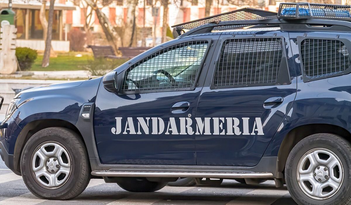 Dosar penal după ce a vrut să mituiască jandarmii la Dinamo