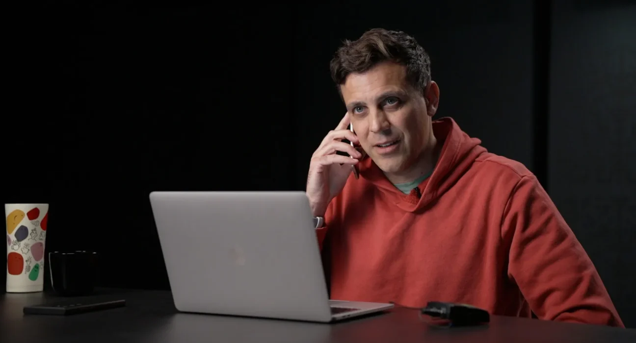 Alex Nedea de la Recorder a găsit și un motiv pentru a lăuda ce se întâmplă în România