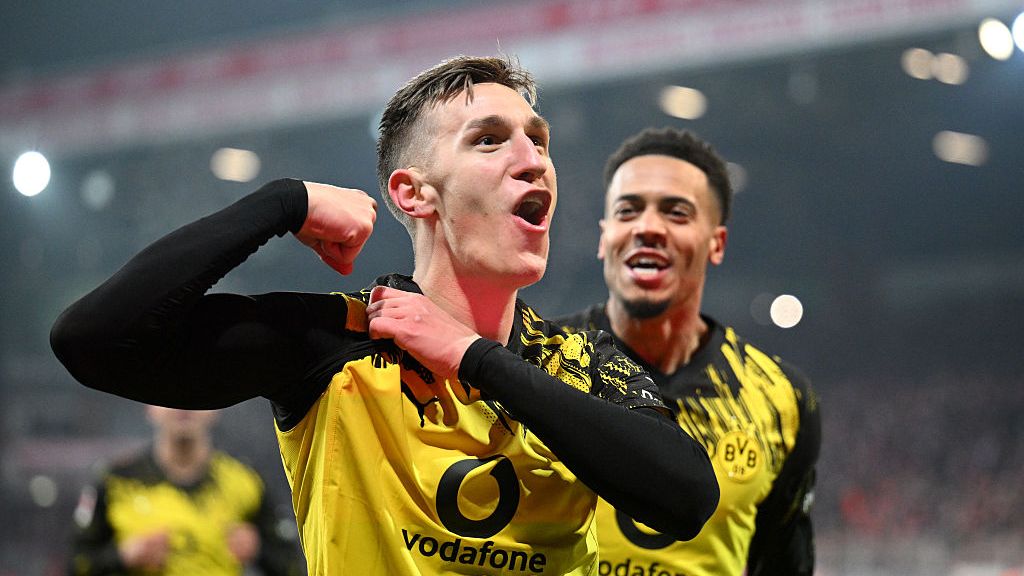 Borussia Dortmund își arată mușchii! Este aproape să-l păstreze pe jucătorul dorit de Real Madrid, Liverpool, PSG și FC Barcelona