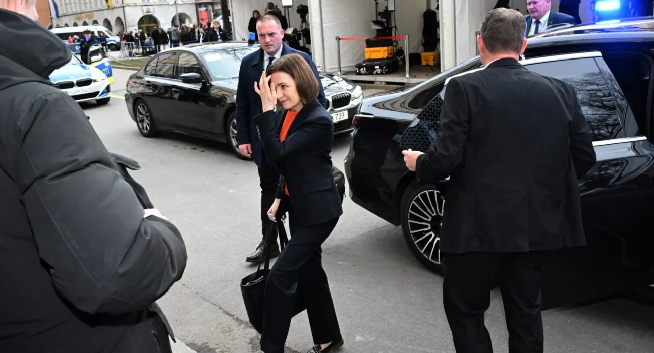 Nicușor Dan vs Maia Sandu: cum a ajuns Chișinăul să conteze mai mult decât Bucureștiul la Conferința de Securitate de la München