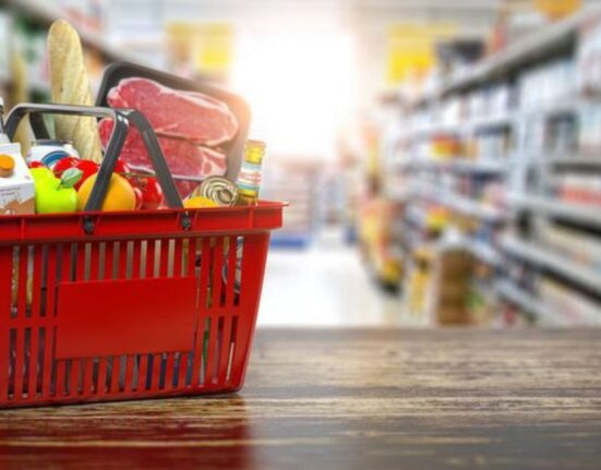 Ce pericole aduce plafonarea generală a adaosului comercial când inflația depășește 5% — explicația simplă pentru toată lumea