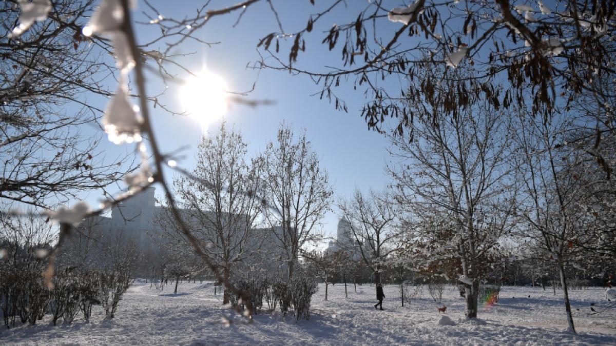 Urmează o zi de ger în toată țara. Anunțul meteorologilor. ”Vremea va deveni deosebit de rece”