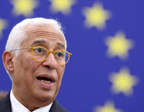 UE vrea să înceapă cât de curând posibil negocierile de aderare cu Ucraina, spune președintele Consiliului European