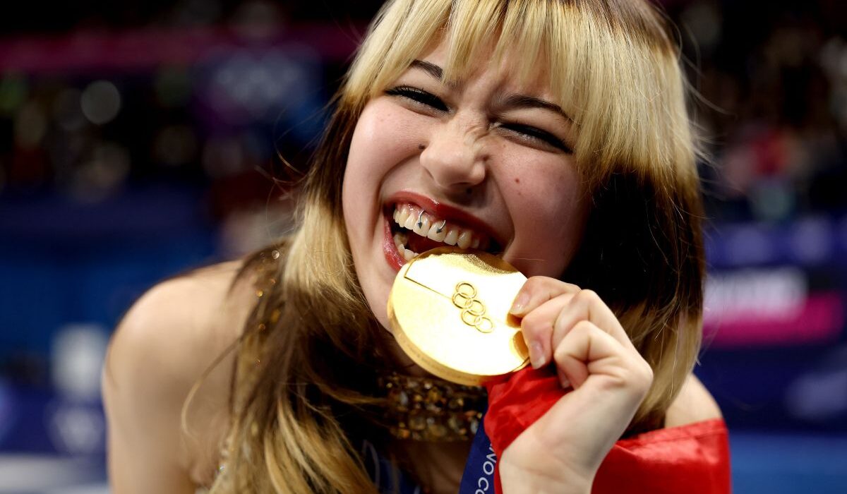 Americanca Alysa Liu, noua campioană olimpică a patinajului artistic feminin