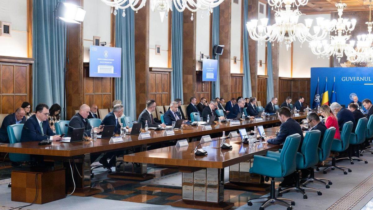 Plângerea penală împotriva premierului pentru emiterea ordonanței austerității nu poate fi anchetată de procurori