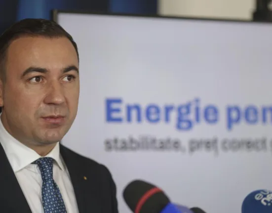 Granturi de până la 69.000 euro pentru fiecare MWh de stocare instalat. Planul lui Bogdan Ivan pentru facuri mici și stabilitate