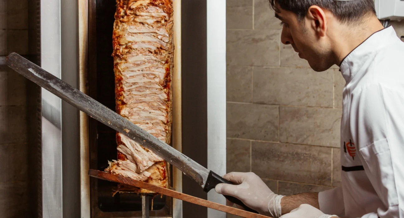 Apetitul germanilor pentru kebab nu a fost afectat de creşterea preţurilor