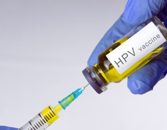 Cum decurge vaccinarea anti-HPV în România. Compensarea a dus la creșterea ratei de imunizare