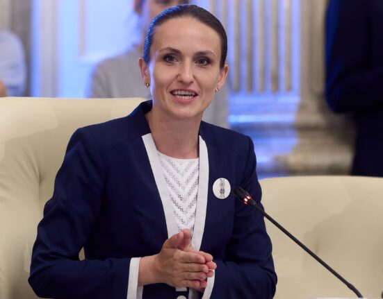 Mii de români vor să devină funcționari europeni. MAE organizează sesiuni gratuite de pregătire