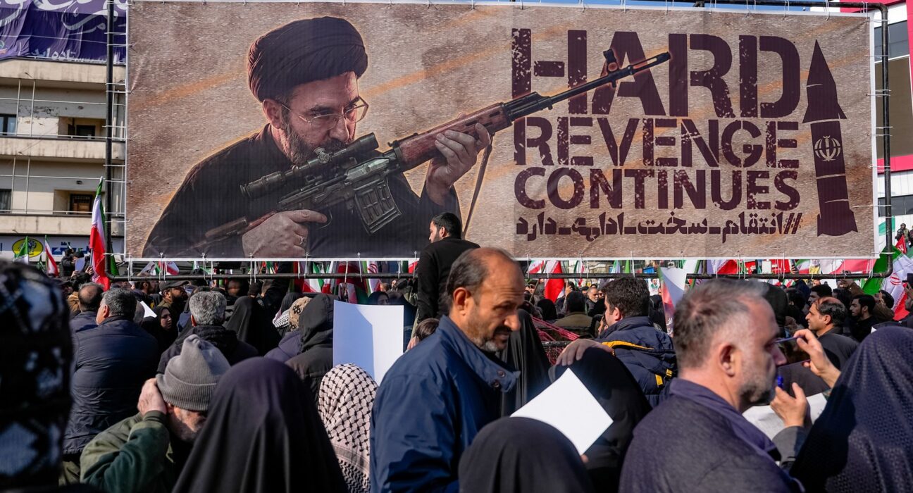Iranul respinge afirmația lui Trump că forțele sale militare au fost anihilate. „Atunci de ce strâmtoarea Ormuz este încă închisă?”