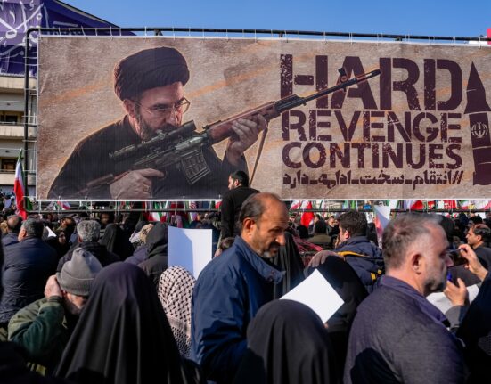 Iranul respinge afirmația lui Trump că forțele sale militare au fost anihilate. „Atunci de ce strâmtoarea Ormuz este încă închisă?”